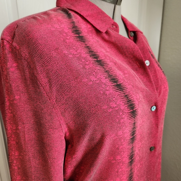 Equipment 100% silk button down snake skin print size large - Picture 9 of 14